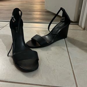 Michael Kors size 9.5